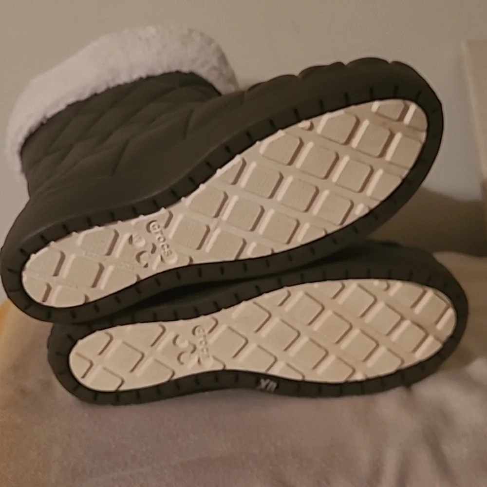 Crocs boots - Picture 3 of 4